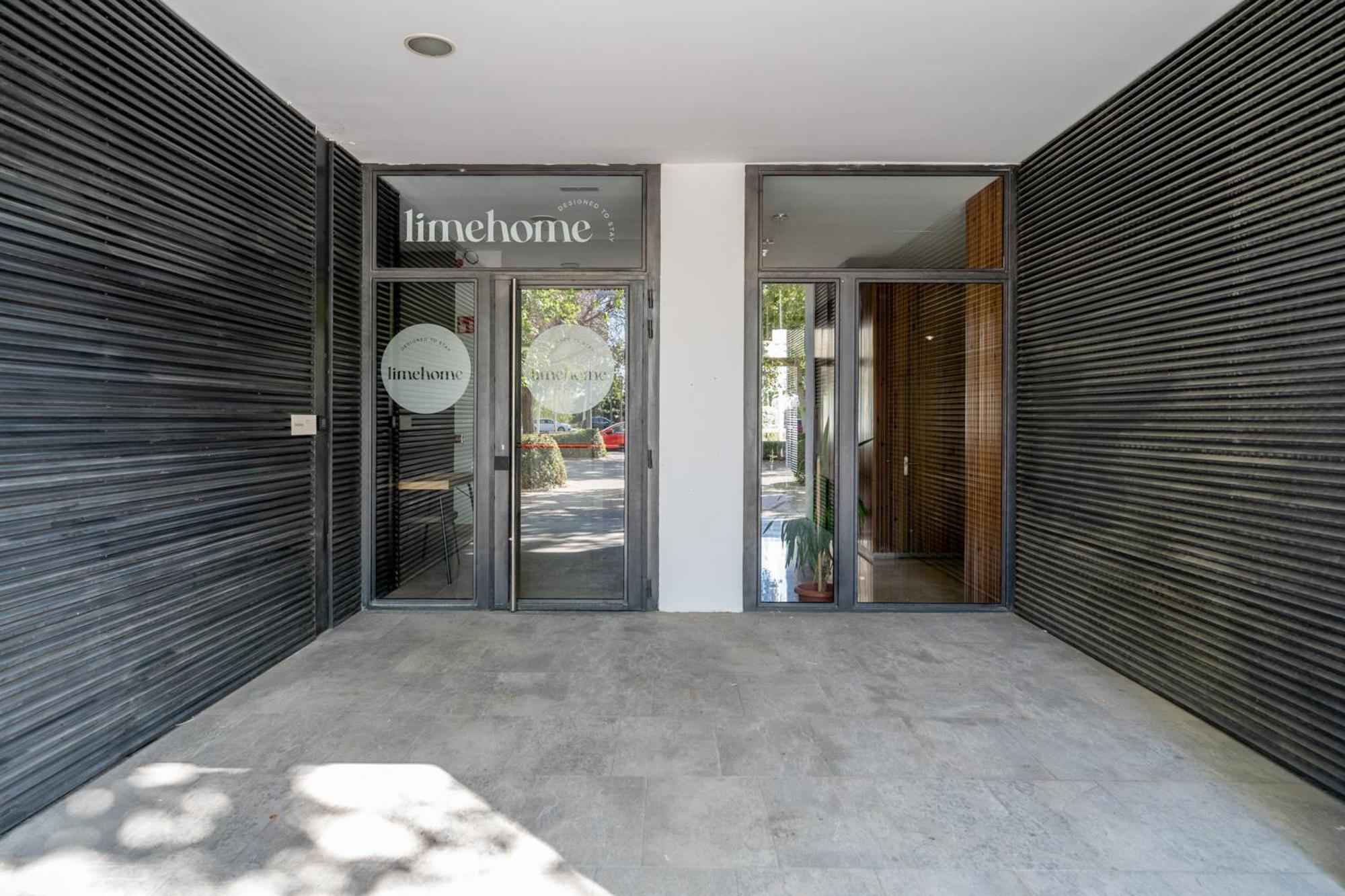 Limehome Valencia Carrer D'Antonio Ferrandis Exteriér fotografie